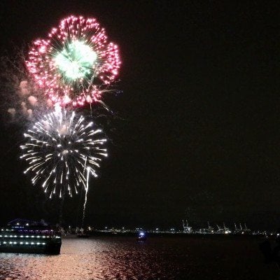 Seastreak New Year's Eve Fireworks Cruise View of the Fireworks